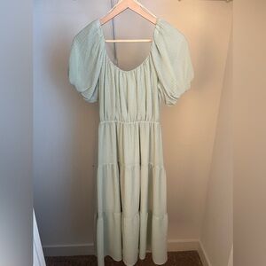 ASTR The Label Tiered Short Sleeve Midi Dress Size: S